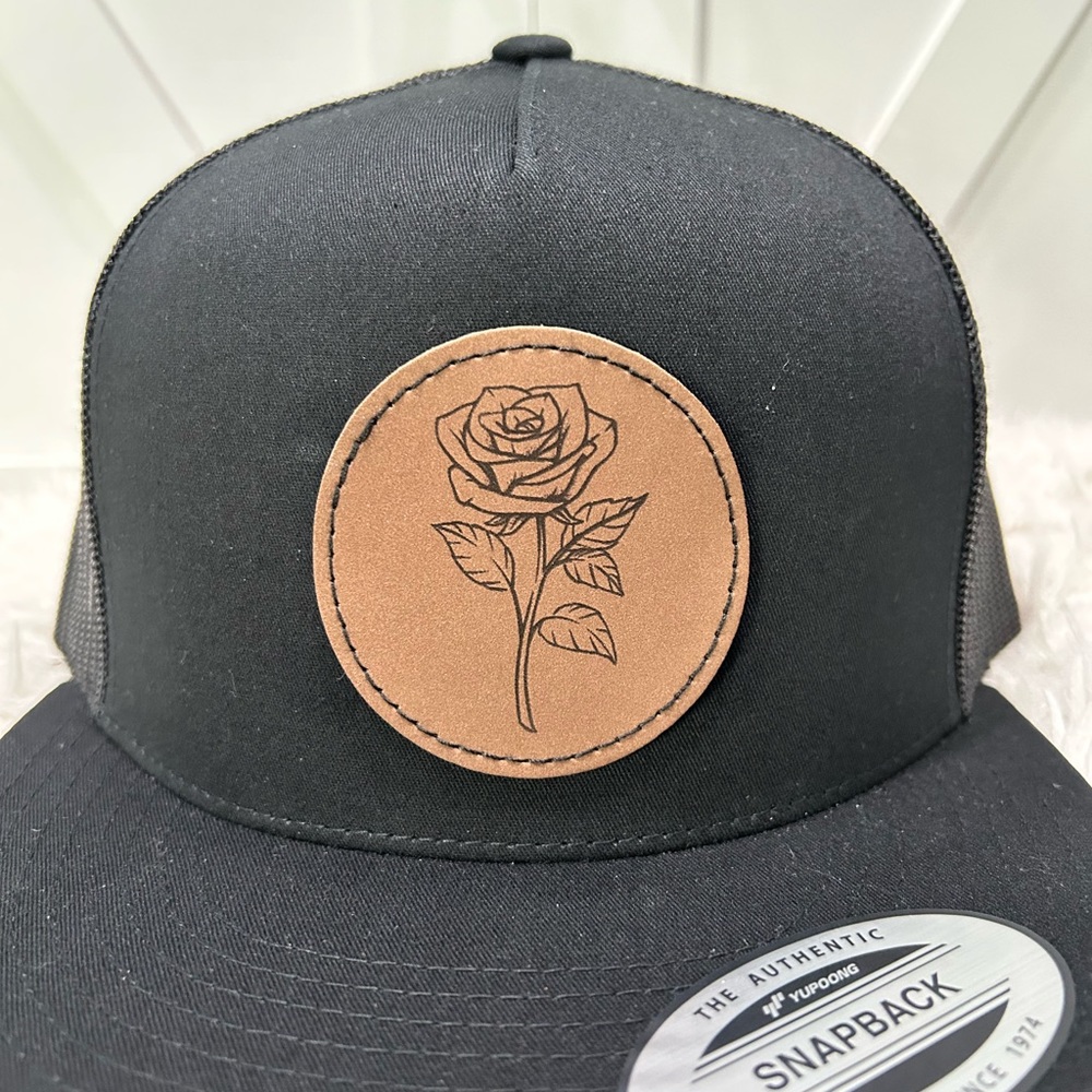 SnapBack Hat Rose 🌹 - Picture 3 of 3